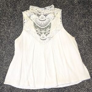 Rue21 White Sleeveless High Neck Crochet Lace Blouse M Boho Festival Top